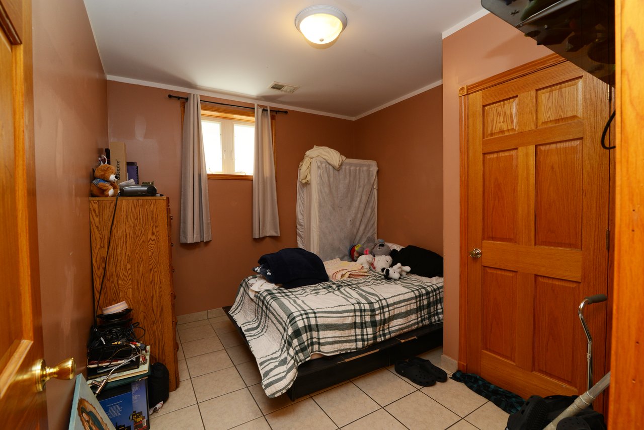 6616 S Knox Avenue, Chicago IL