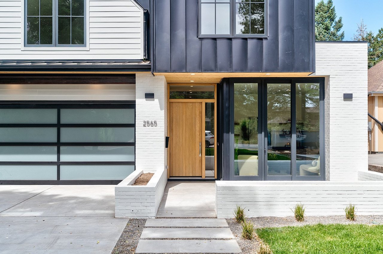  2565 S JACKSON STREET 