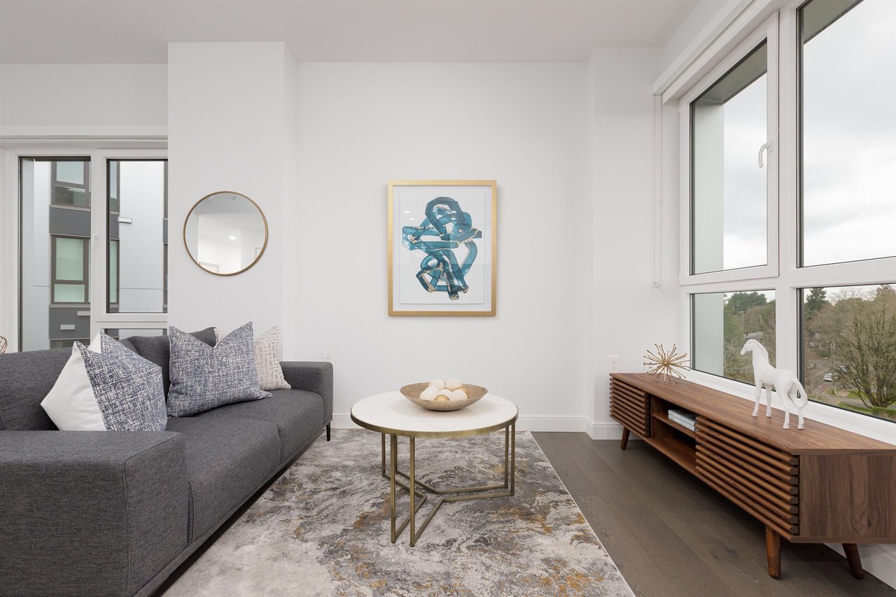 4908 Cambie St, #501