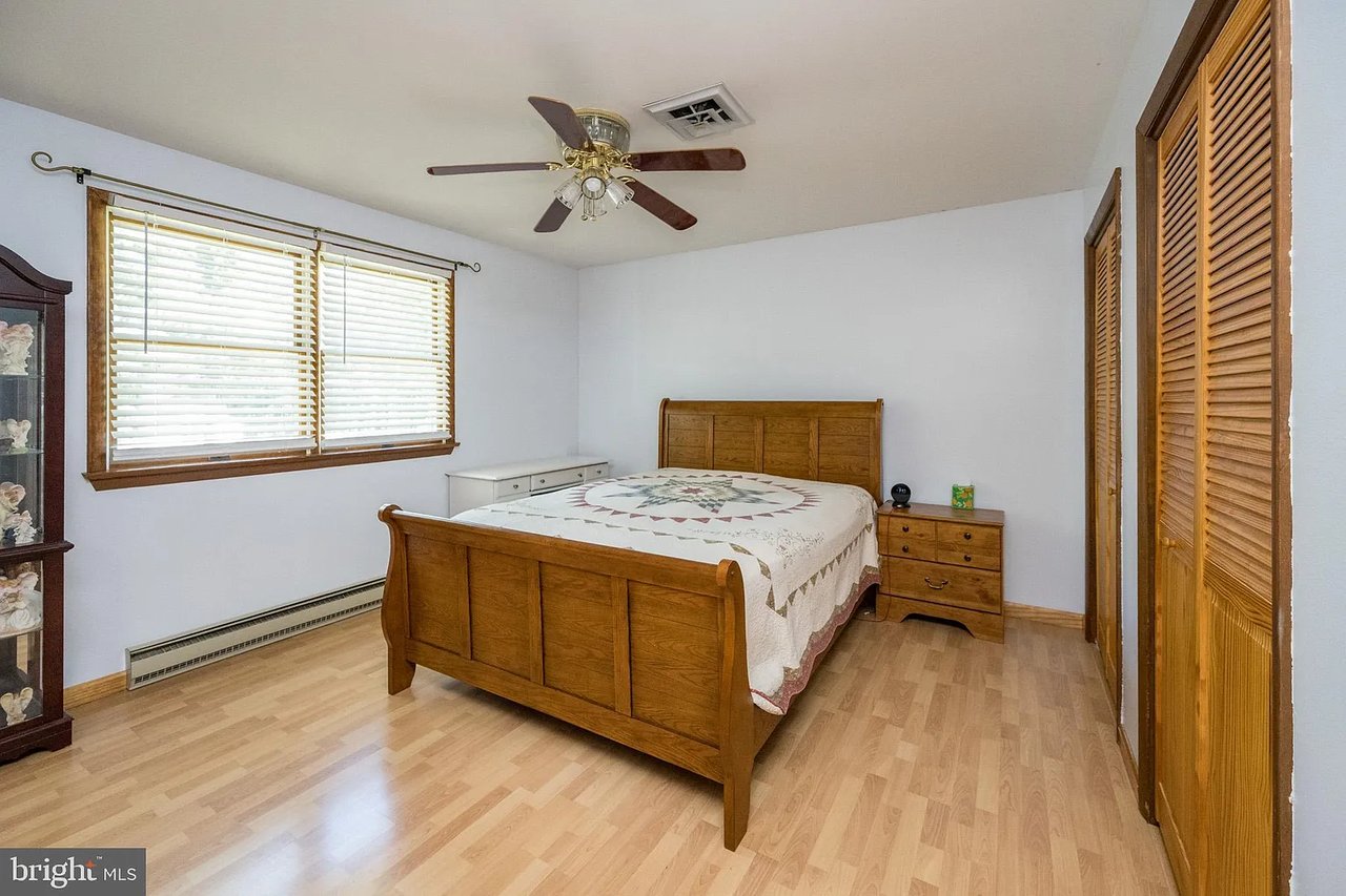 15105 Laurel Ridge Rd SW