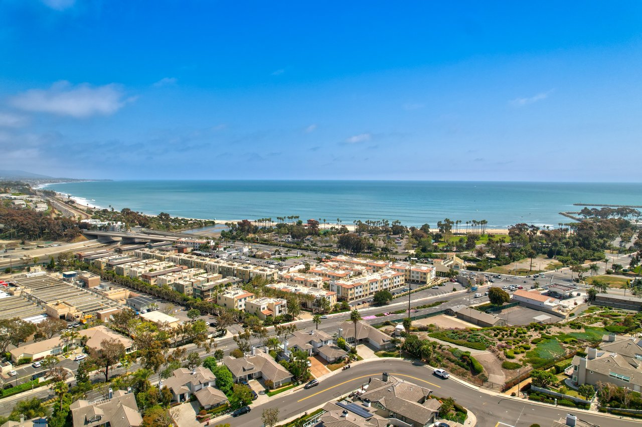 Luxury Rental Minutes from Doheny Beach