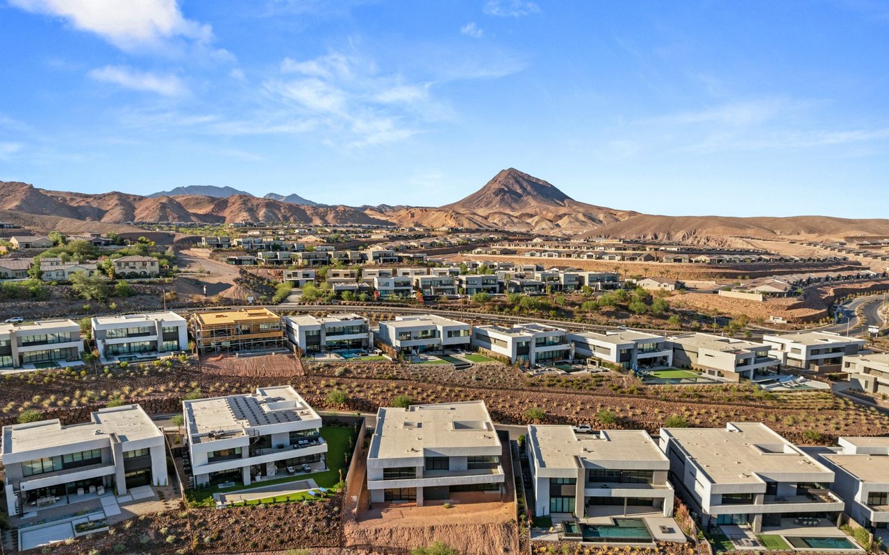 25 Canyon Bay Drive