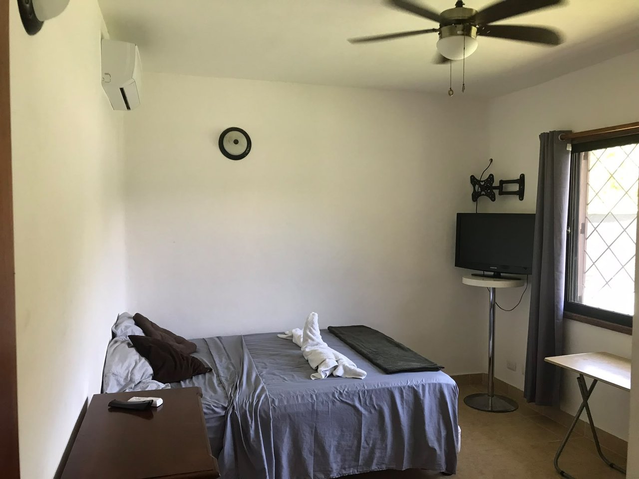 AFFORDABLE 2-BEDROOM HOME NEAR MARINA PEZ VELA & MANUEL ANTONIO | QUEPOS, COSTA RICA.