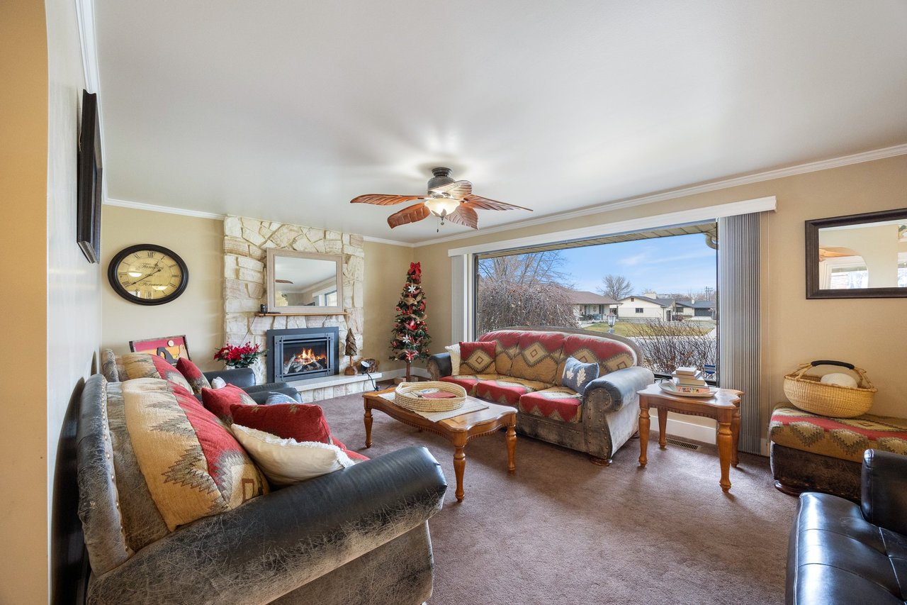 4372 S Hawarden Cir