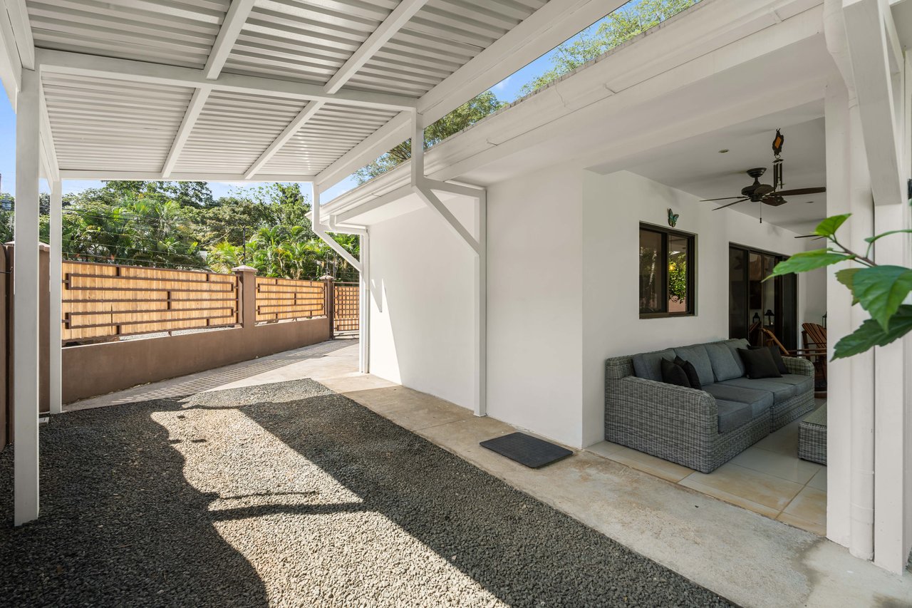 Casa Suerte | Modern 2-Bedroom Tropical Home with Pool Near Playa Potrero and Flamingo Marina