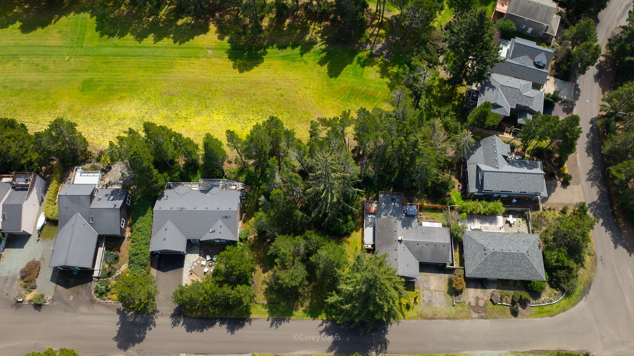 Sold golf course frontage lot on Upland Dr in Manzanita Oregon near Manzanita Links