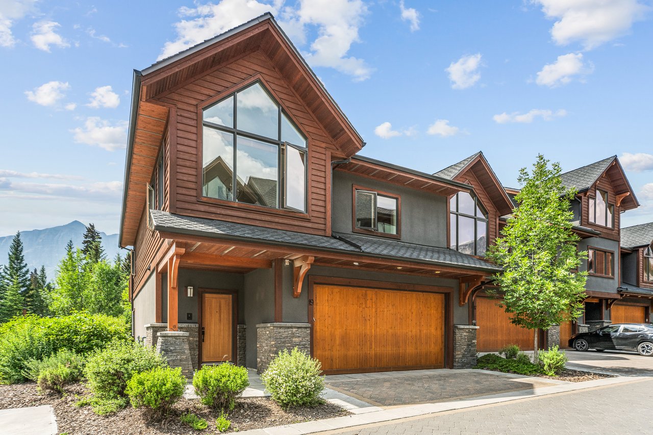 19 Creekside Mews