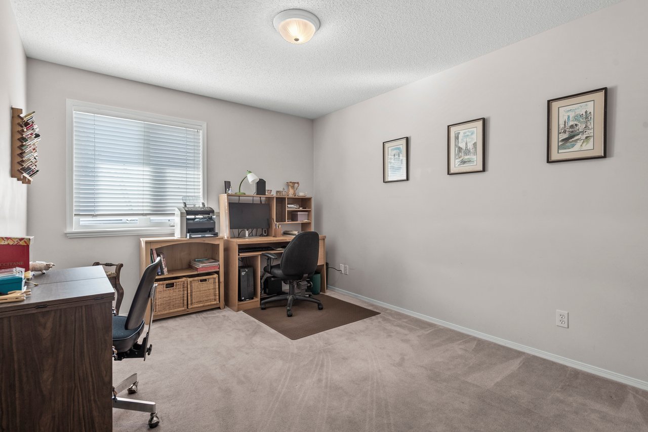 180 Valley Ridge Heights NW