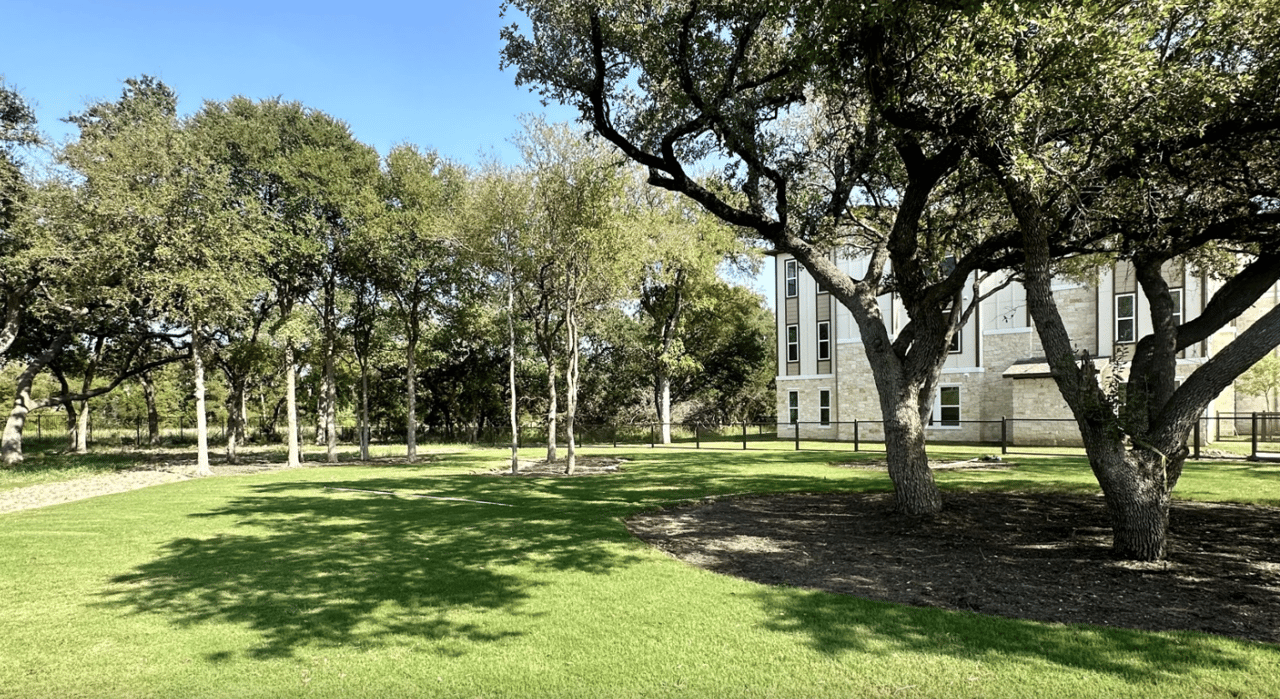 3 Months Free & $1,000 Look & Lease Gift Card!