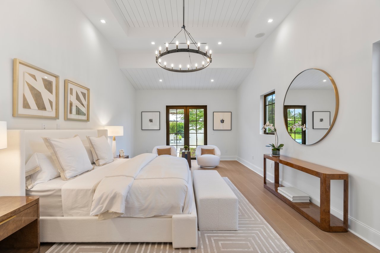 Beautiful Modern Farmhouse in Glenvar Heights