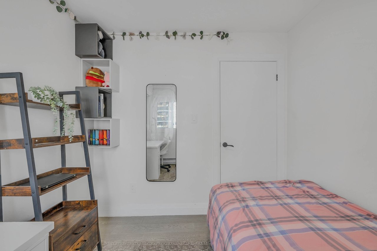 242 Milestone Crescent Unit: 115