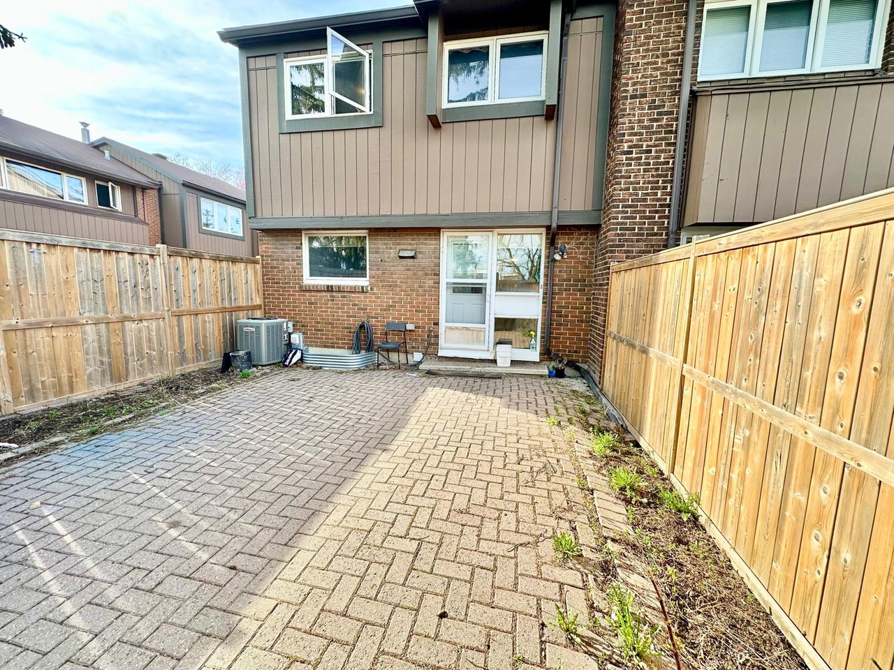 2111 Montreal Road Unit: 76
