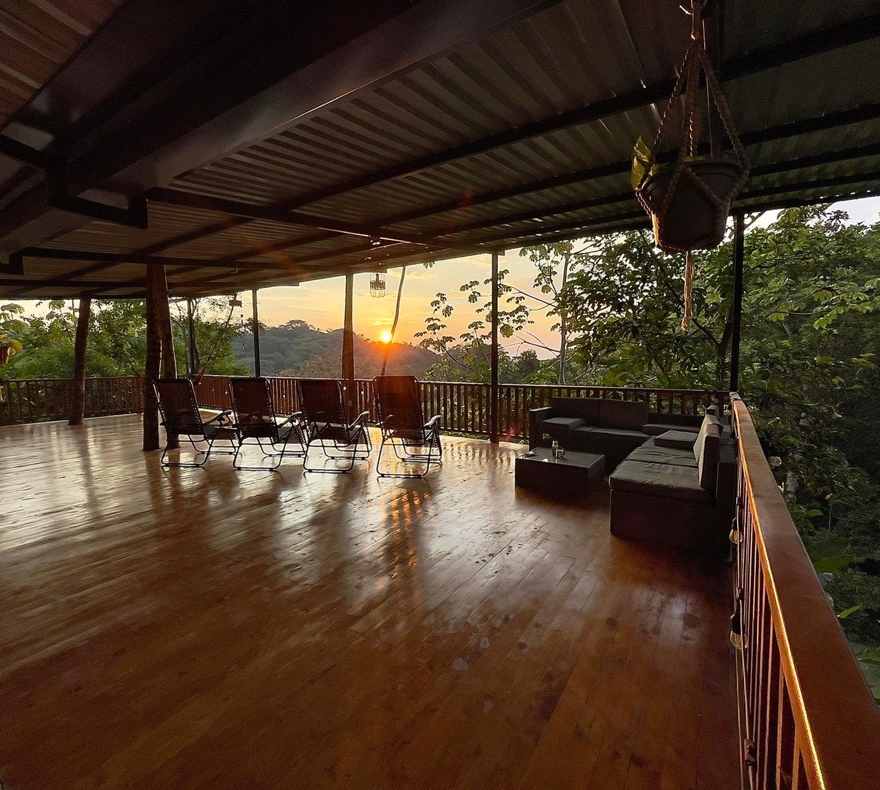 Ocean Peek Paradise Villa - 3 Bed - 1 Bath With a Pool in Hatillo