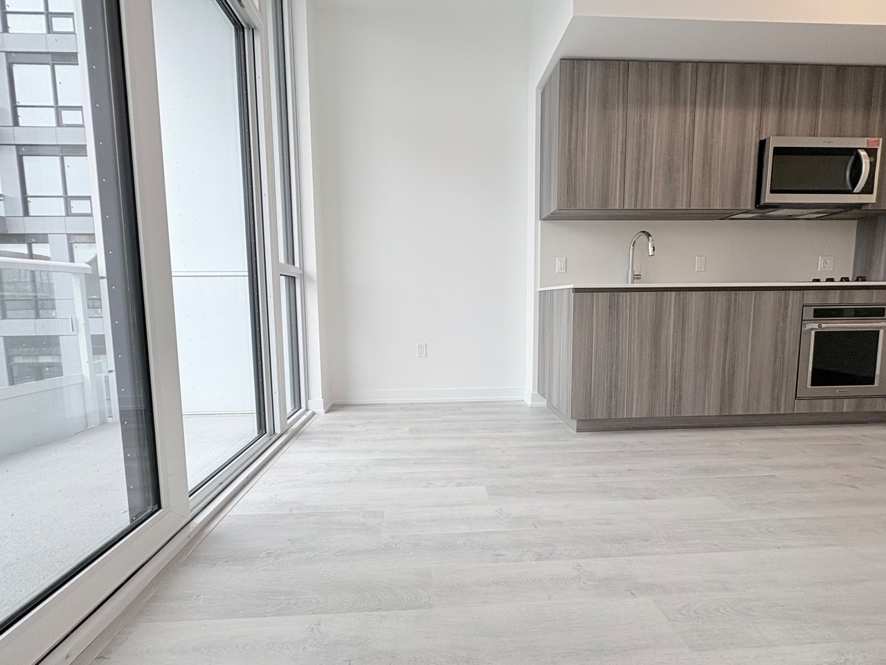 15 Richardson Street Unit: 1207