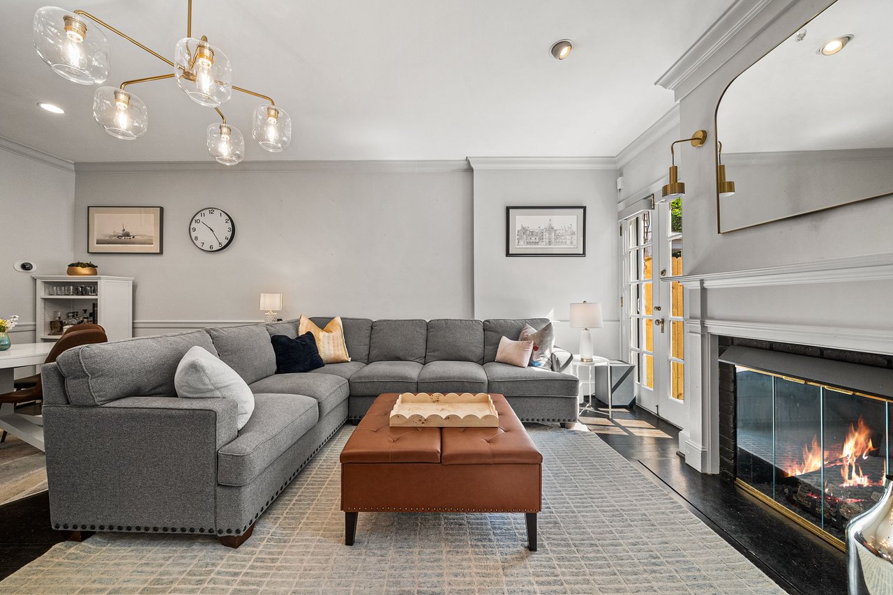 406 S Pitt St.