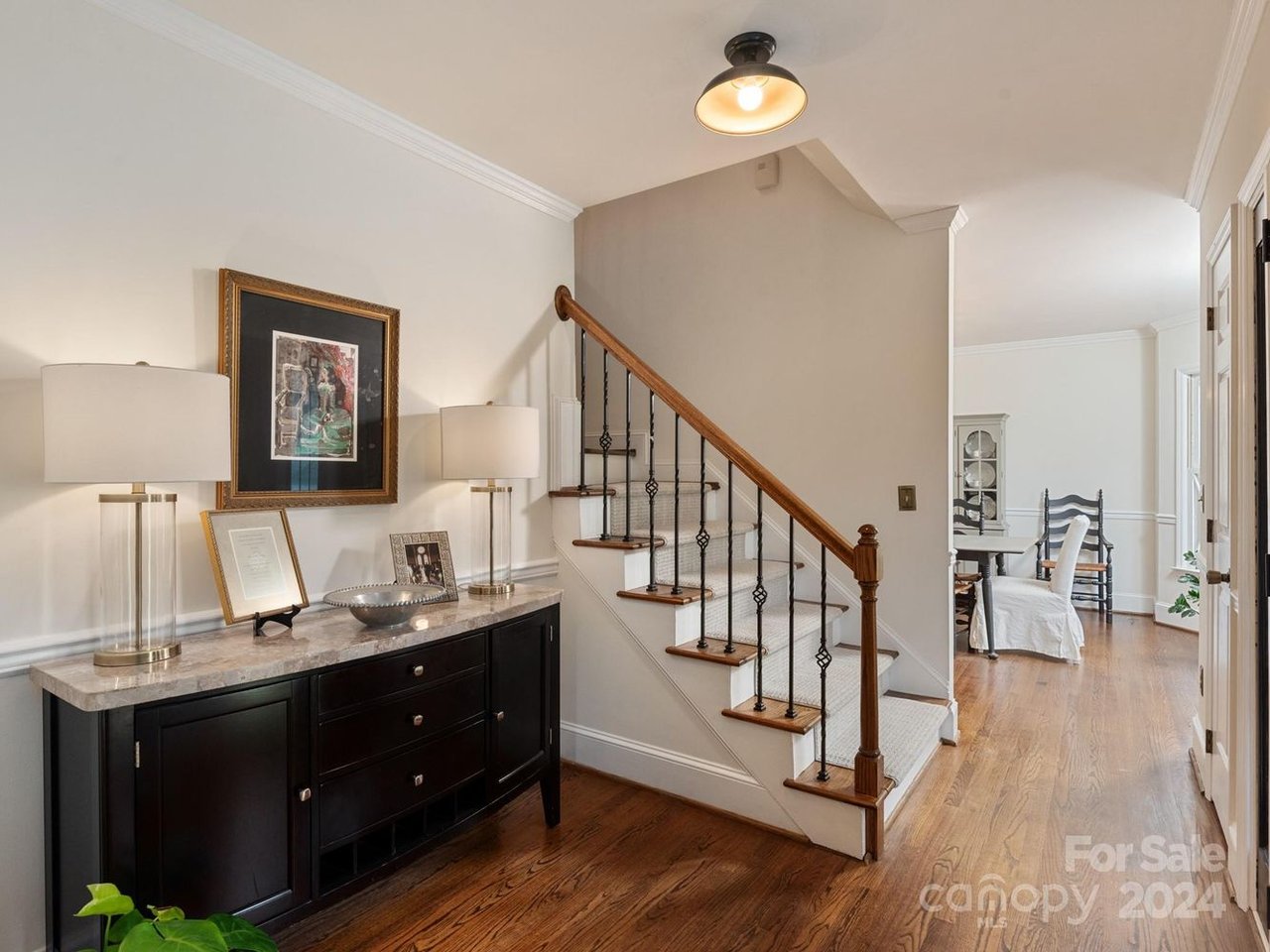 2324 Wedgewood Dr