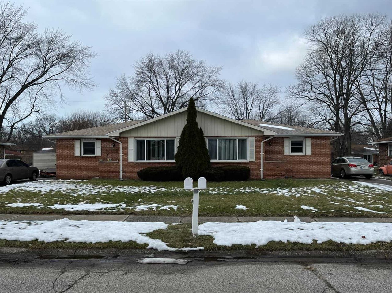 6914-16 Roosevelt Avenue | Portage, Indiana