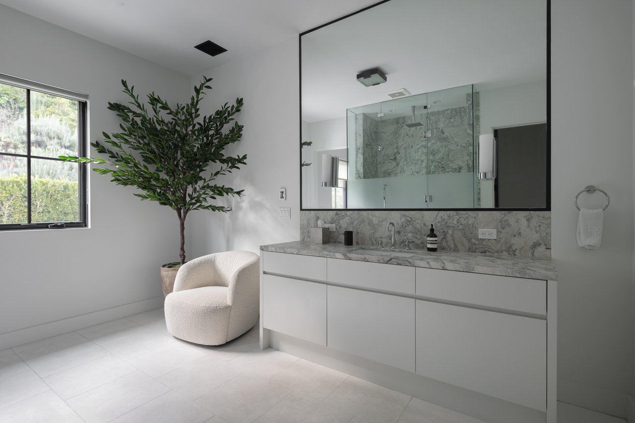 1281 Stone Canyon Rd