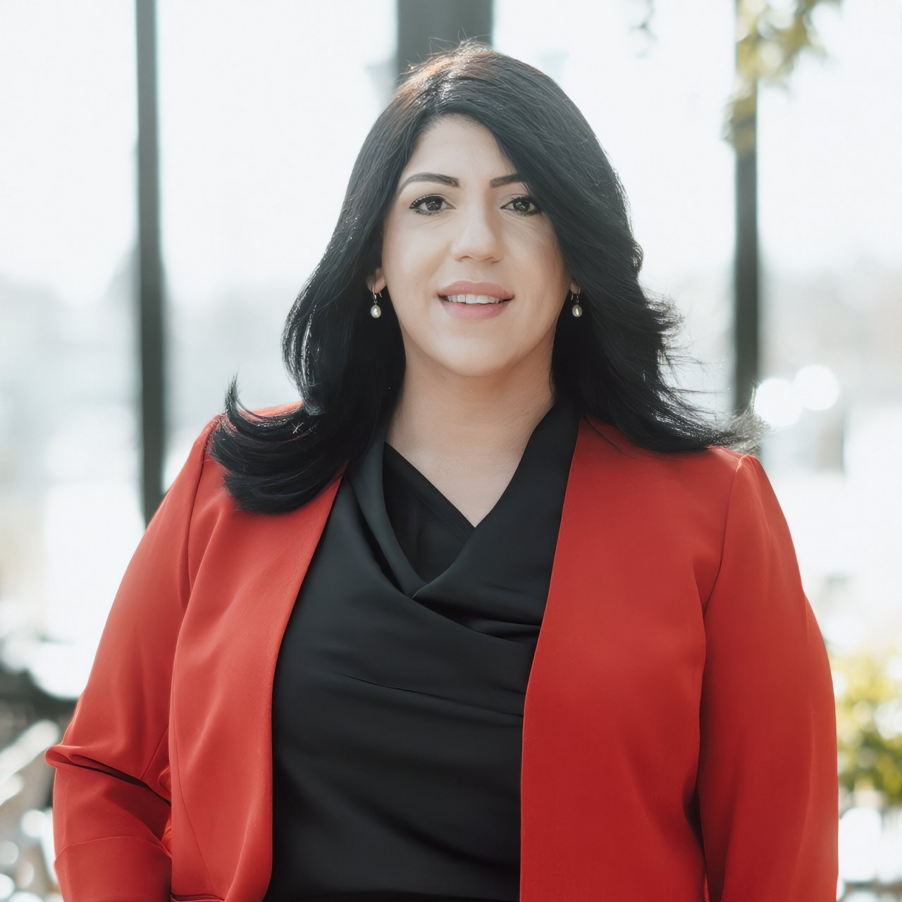 Lena Matariyeh Orland Park, IL Real Estate Agent Headshot