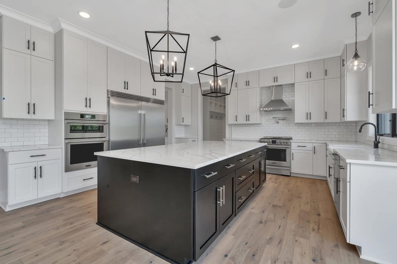 Spacious Modern Kitchen Overview