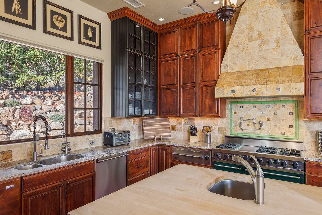 Tuscany-Inspired Estate with Panoramic Mt. Sopris Views