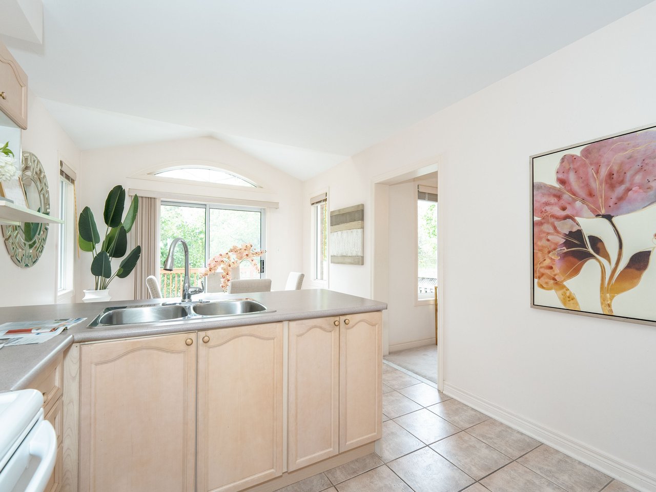 15 Rushingbrook Dr
