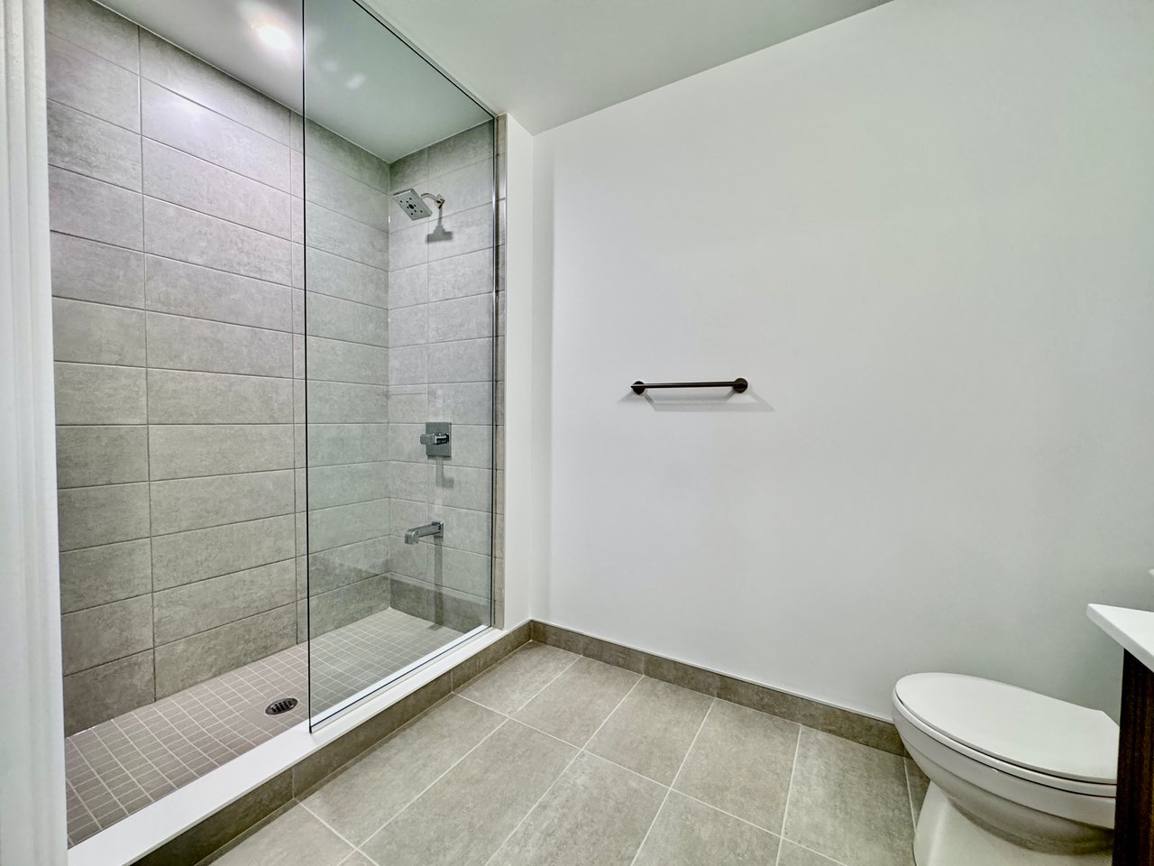 15 Richardson Street 823, Toronto C08 Unit: 823