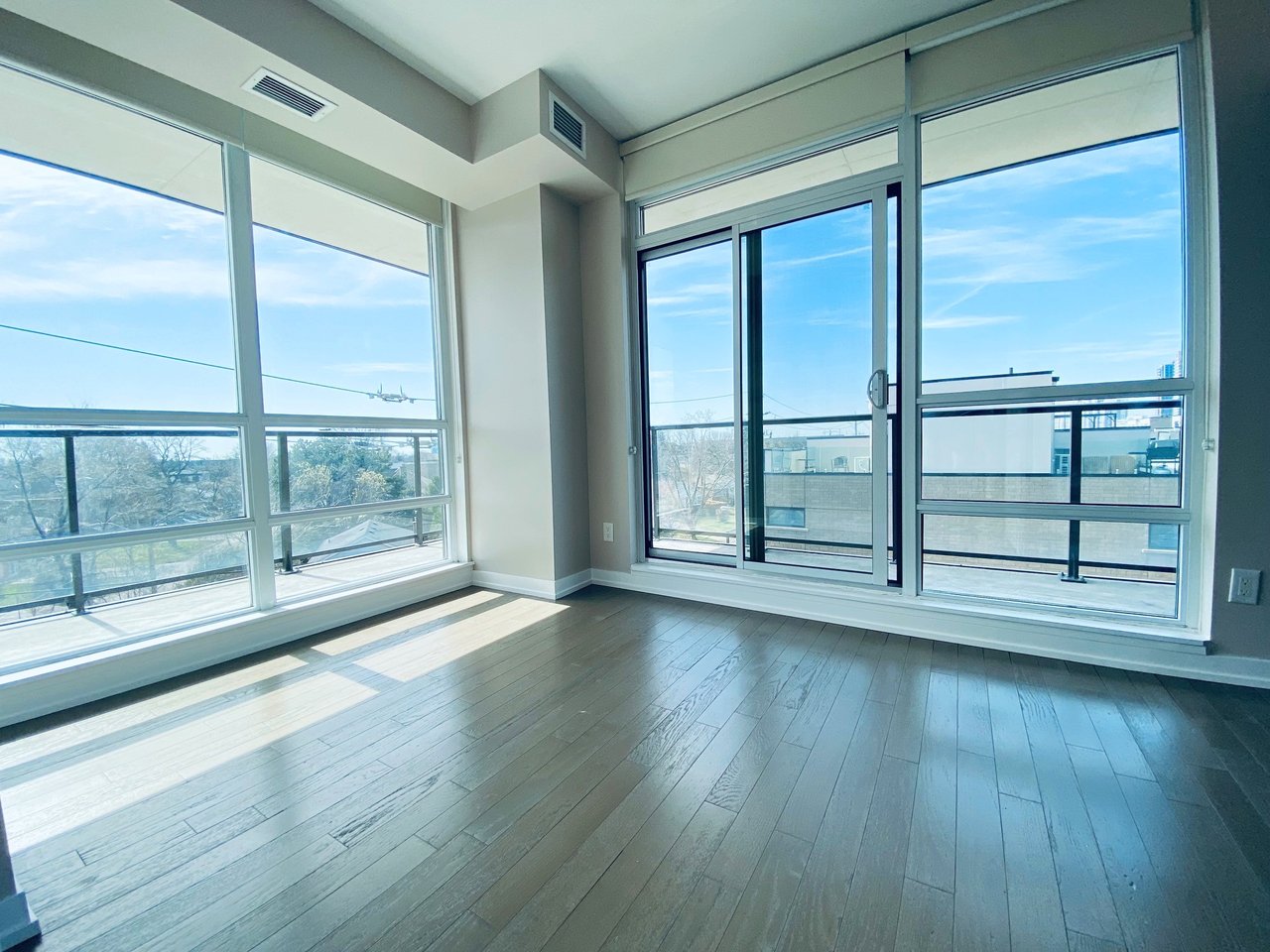 8 Fieldway Rd Unit: 401