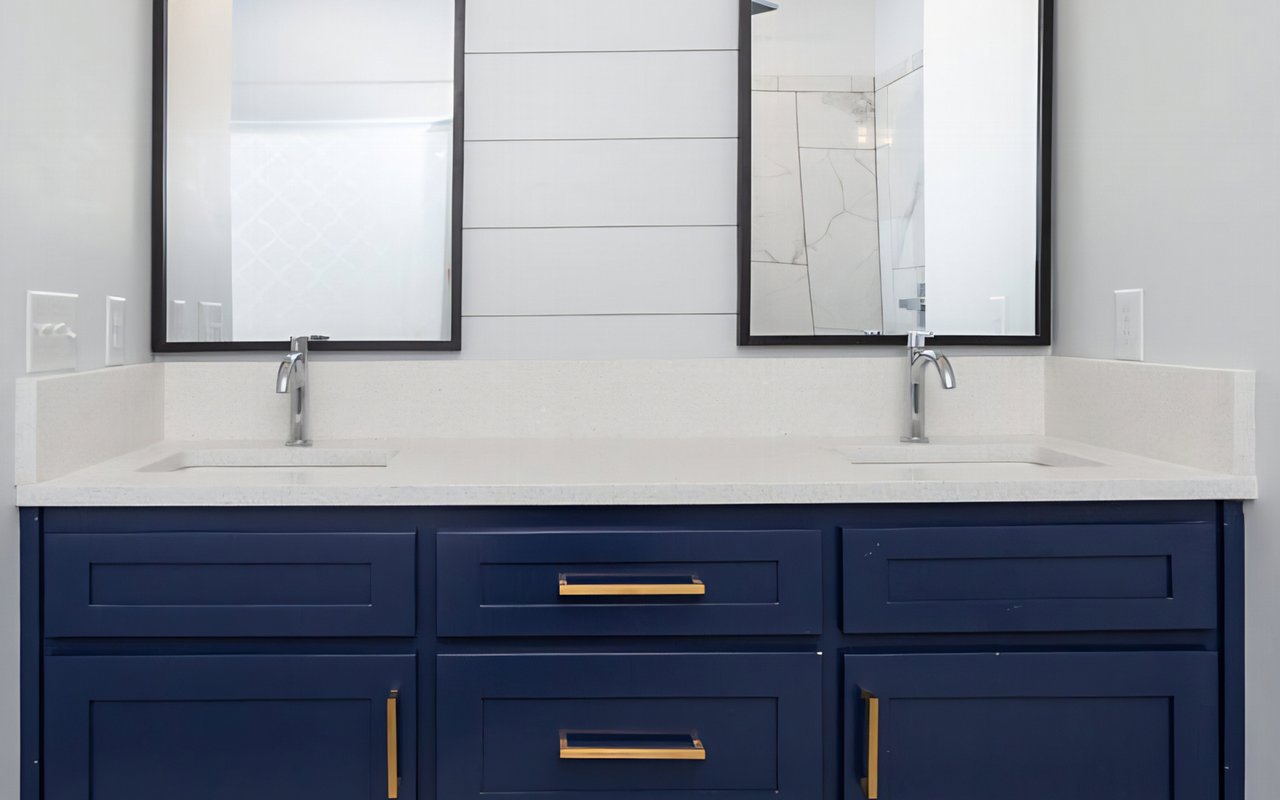 Featured Master Bathrooms