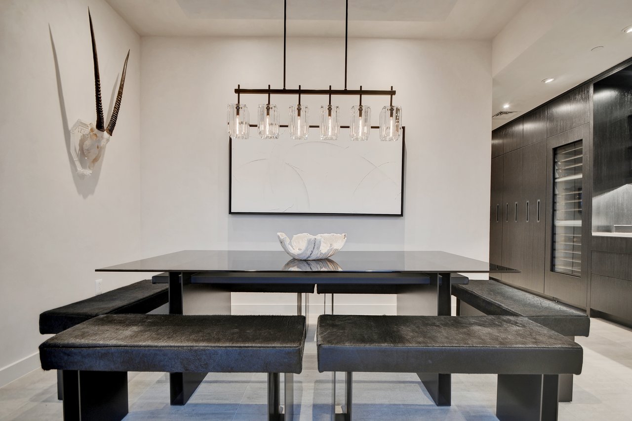 200 Congress Avenue #43ST