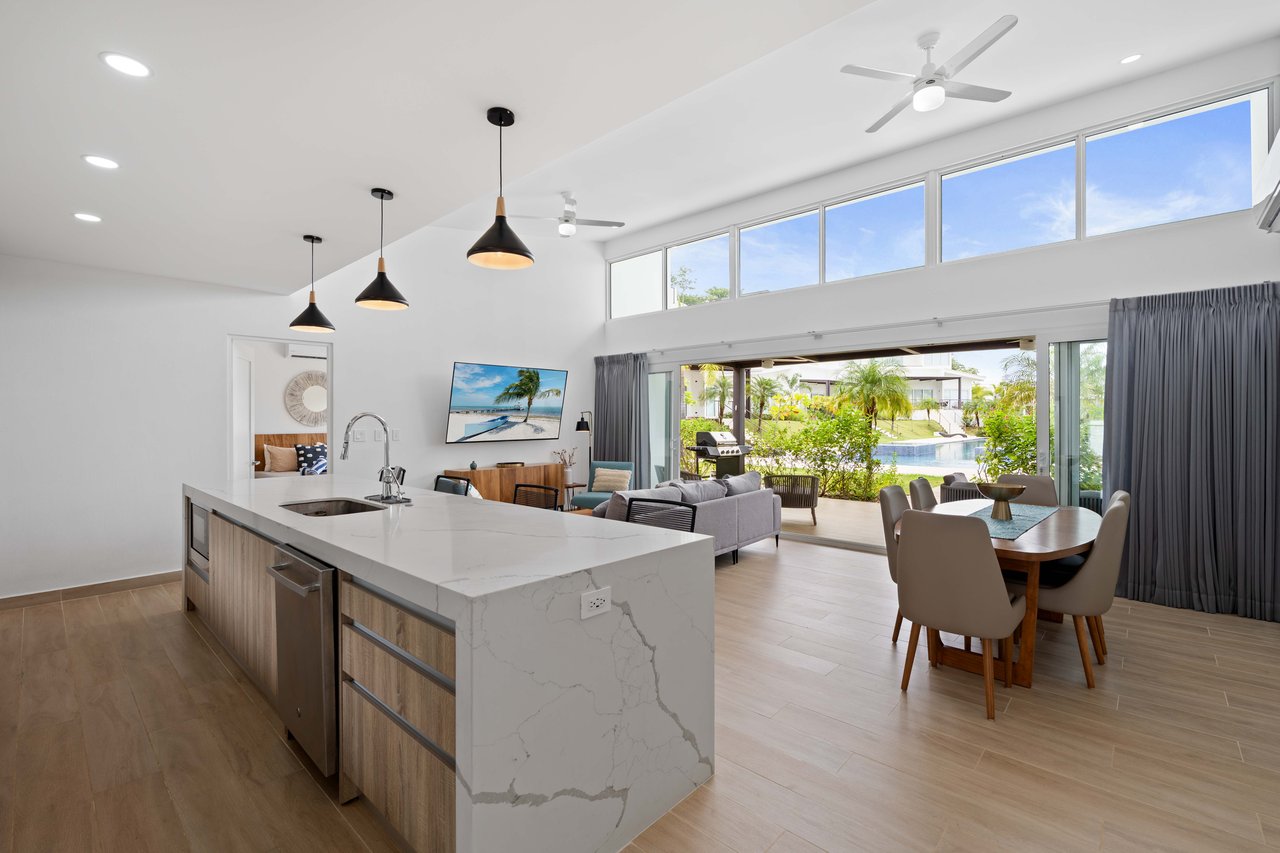 Enclave B5 | Modern 3-Bedroom Villa in Gated Community Near Avellanas Beach