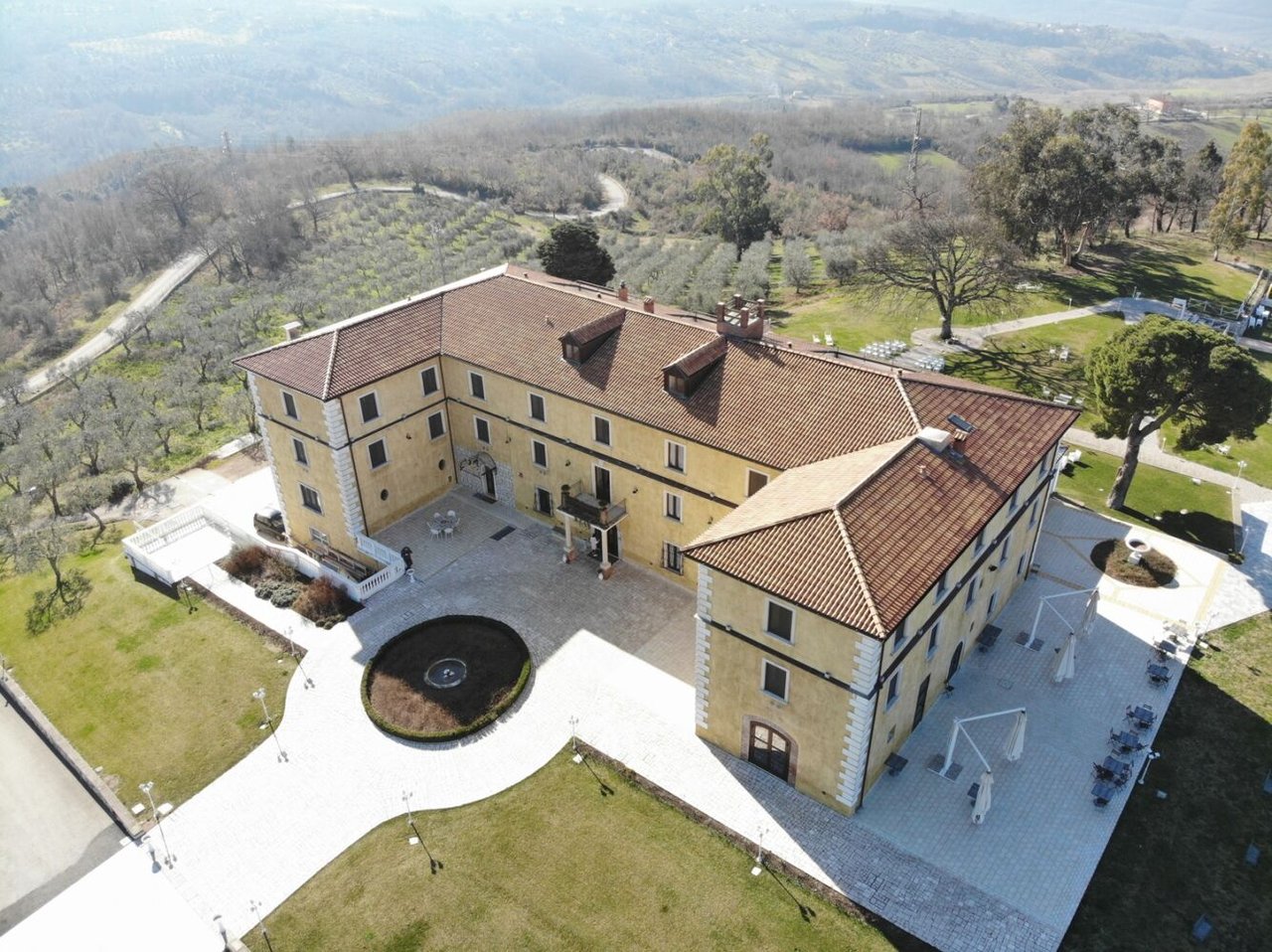 A SPA Hotel in the Green Hills of Salerno