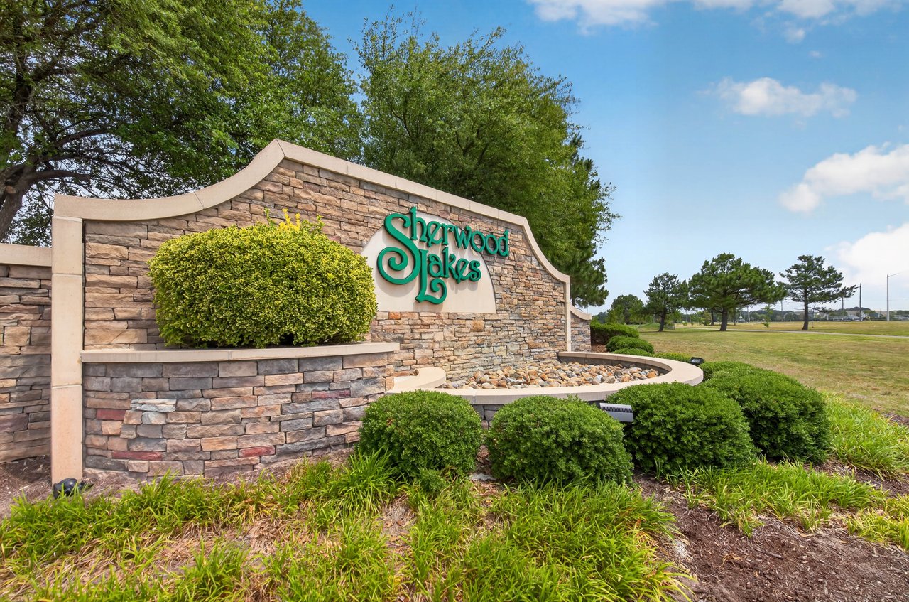 Sherwood Lakes