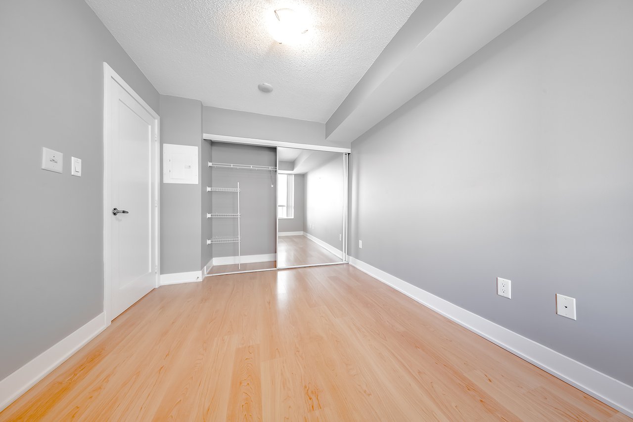 20 Blue Jays Way Unit 1705