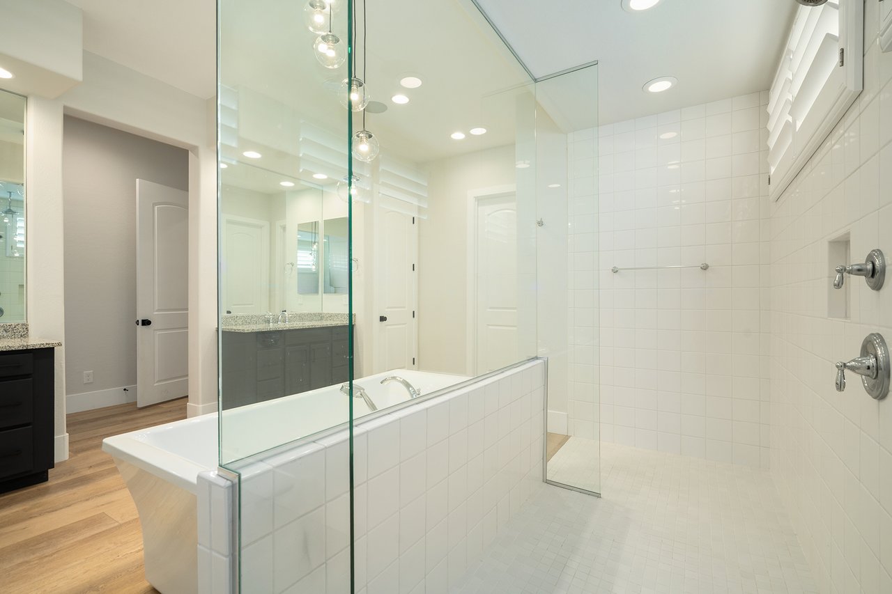 5537 E VIA CABALLO BLANCO