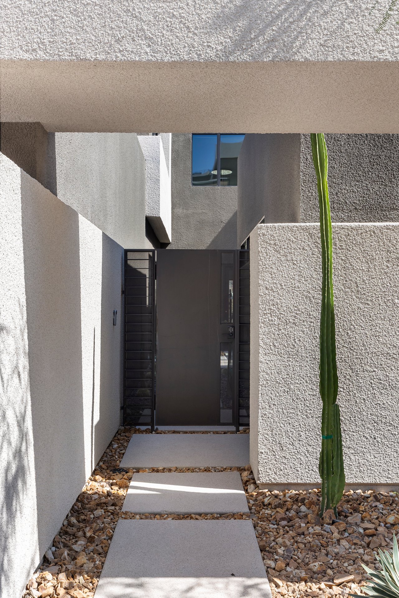 1463 Solitude Ridge Dr