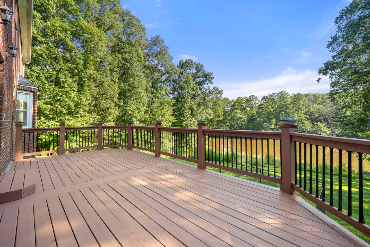 140 Forest Lake