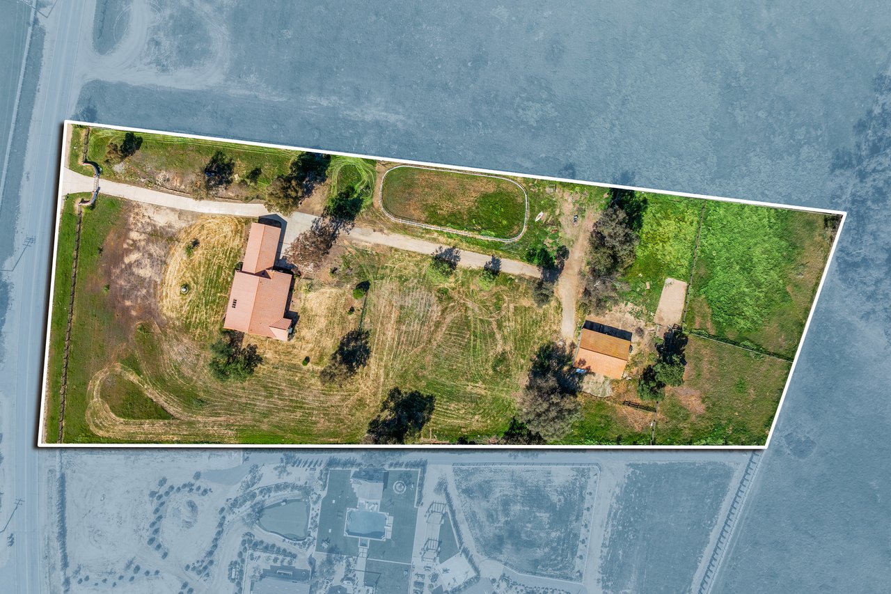 20425 Avenida Castilla