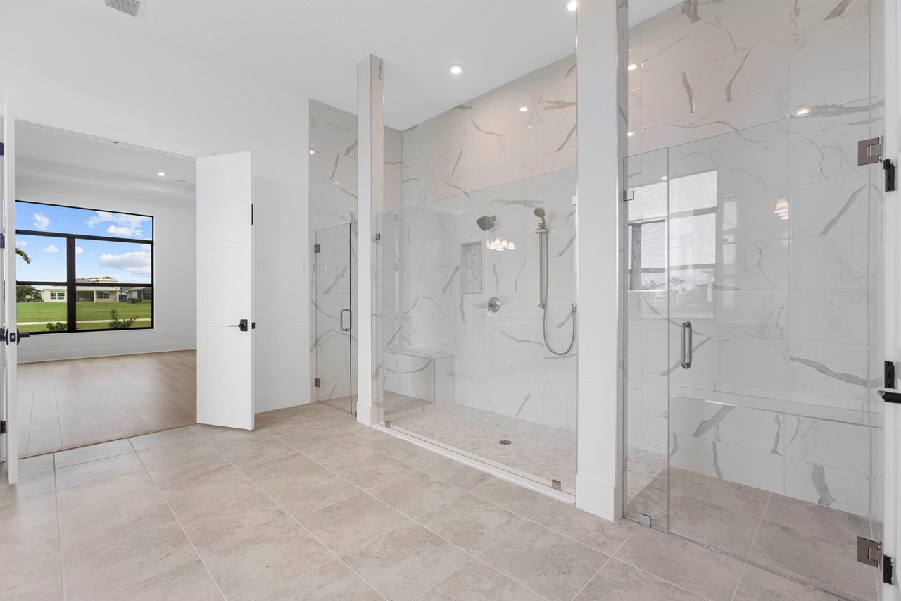 9187 SW Shinnecock Dr