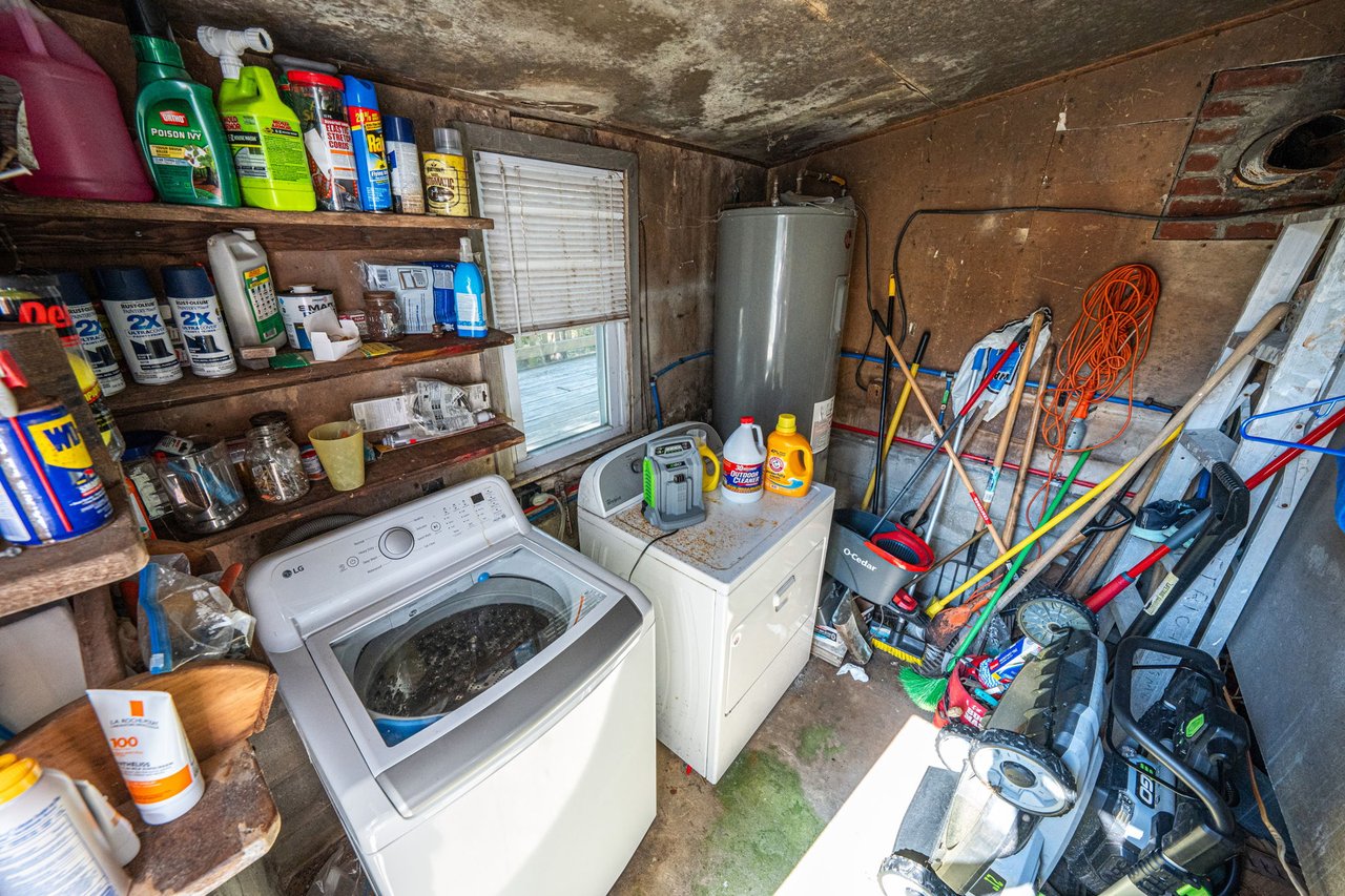 38 W Lighthouse Walk