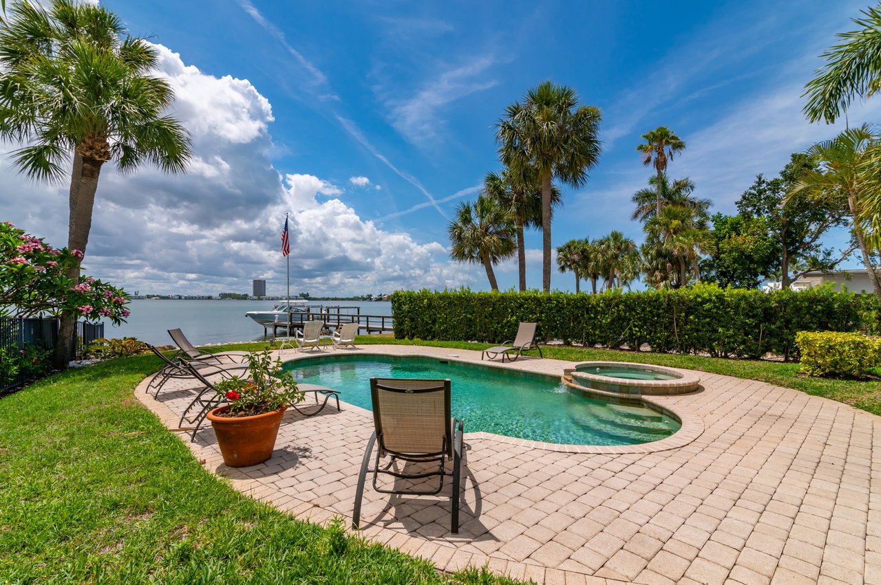 Prestigious Address in Lido Shores