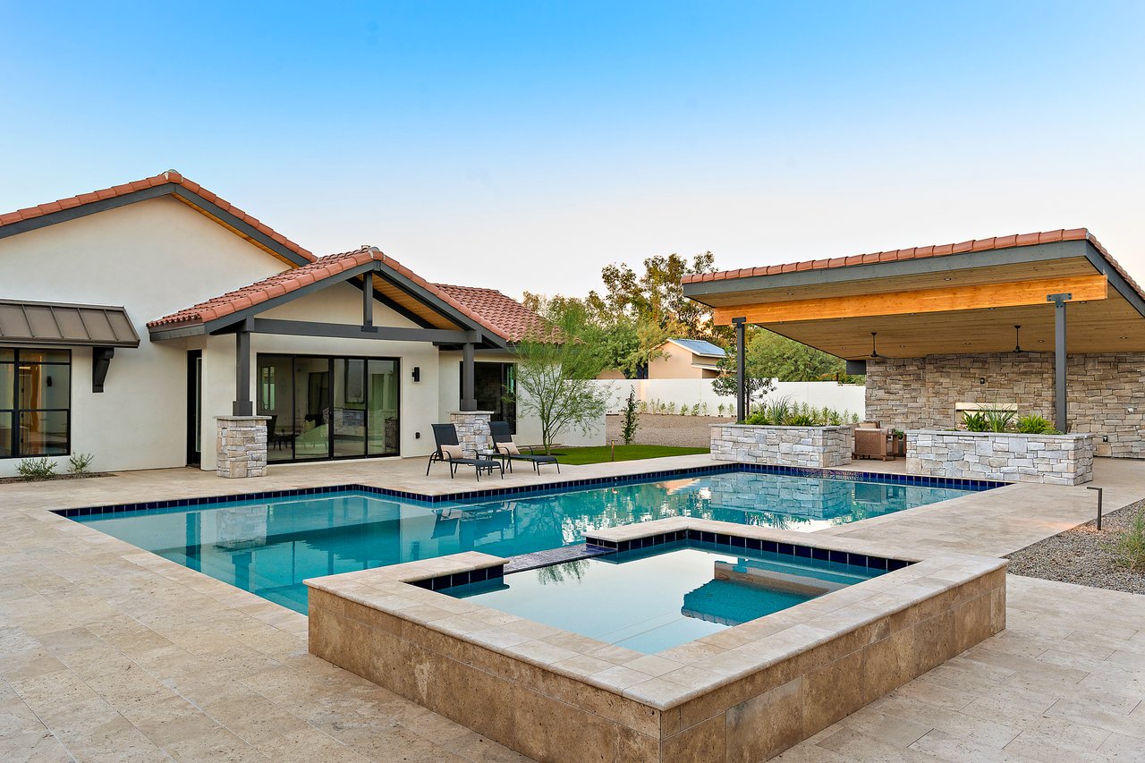 12612 E Mountain View Road