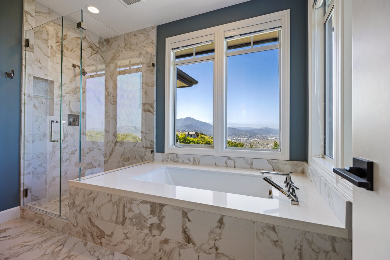 Sweeping Views Across the Bay