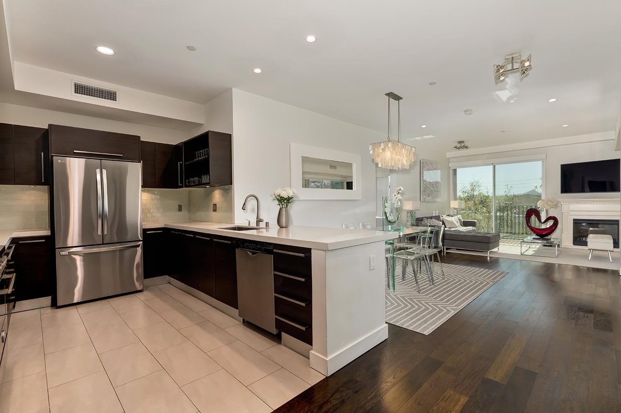855 N Croft Ave #306, West Hollywood