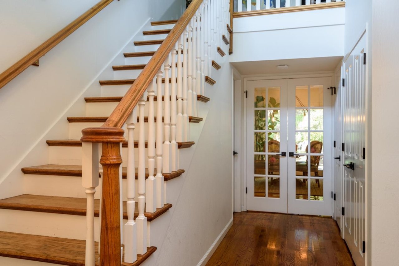 1115 Cascade Drive