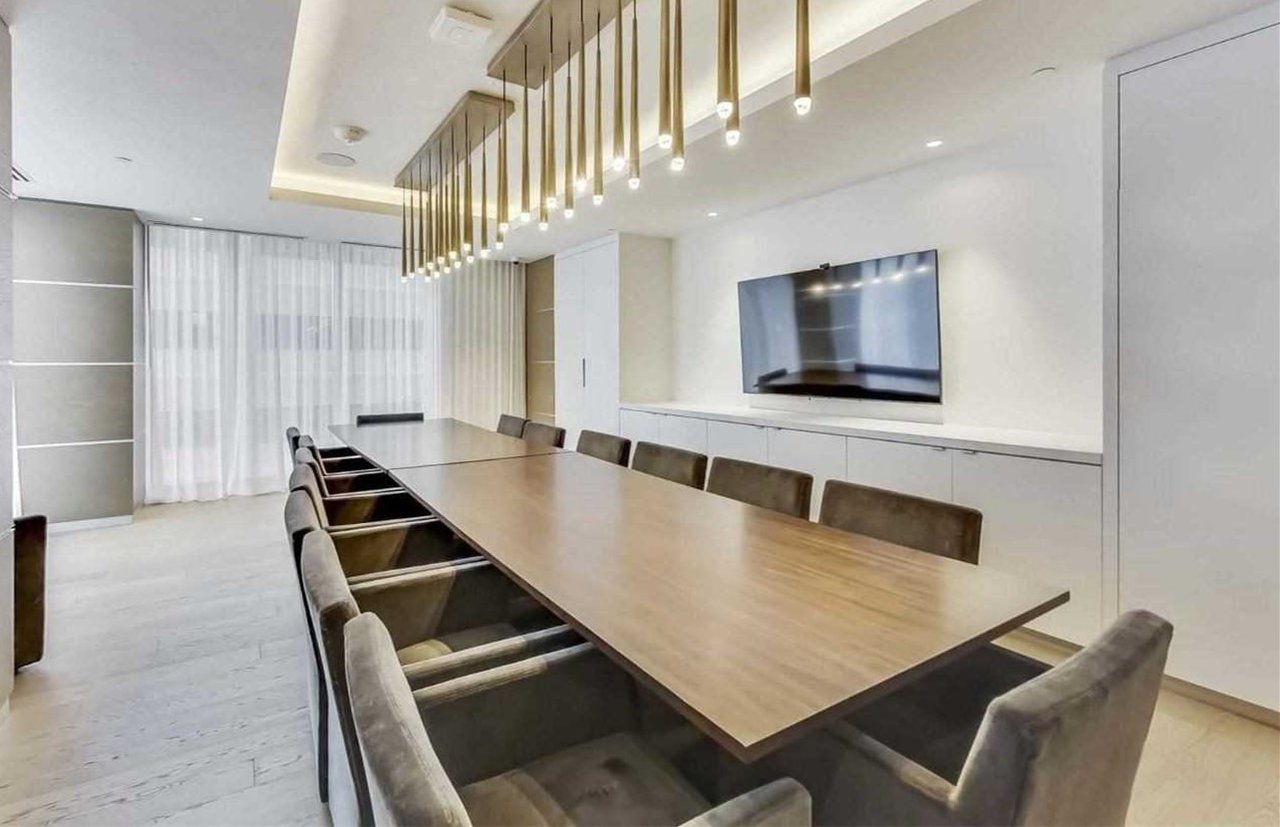 Cumberland Tower Suite 1812