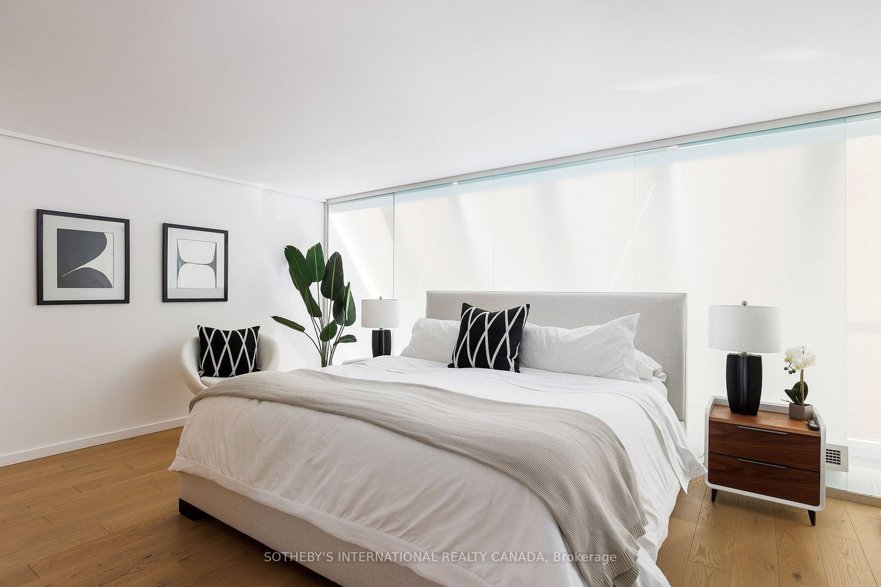 Rock Star King East Two-Storey Penthouse