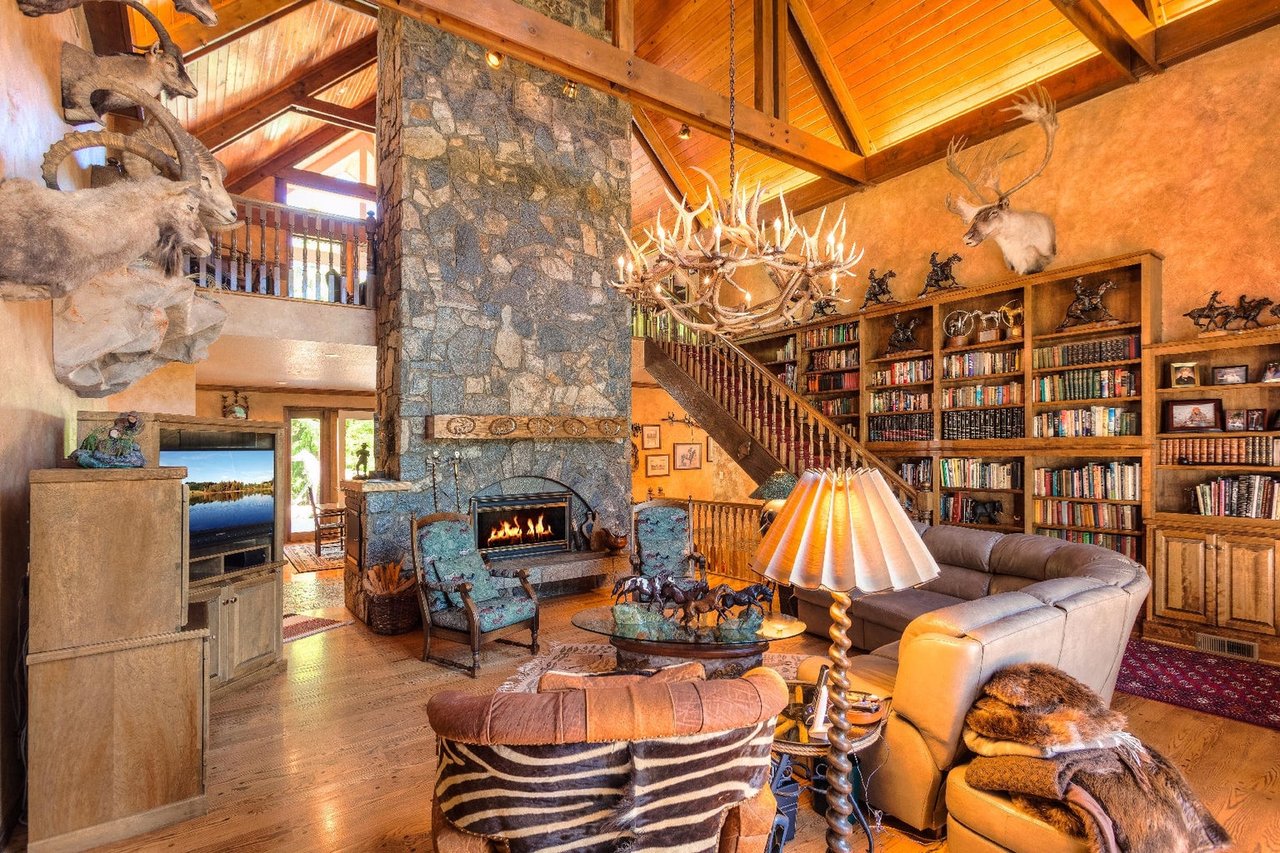 8850 E Fernan Lake Rd