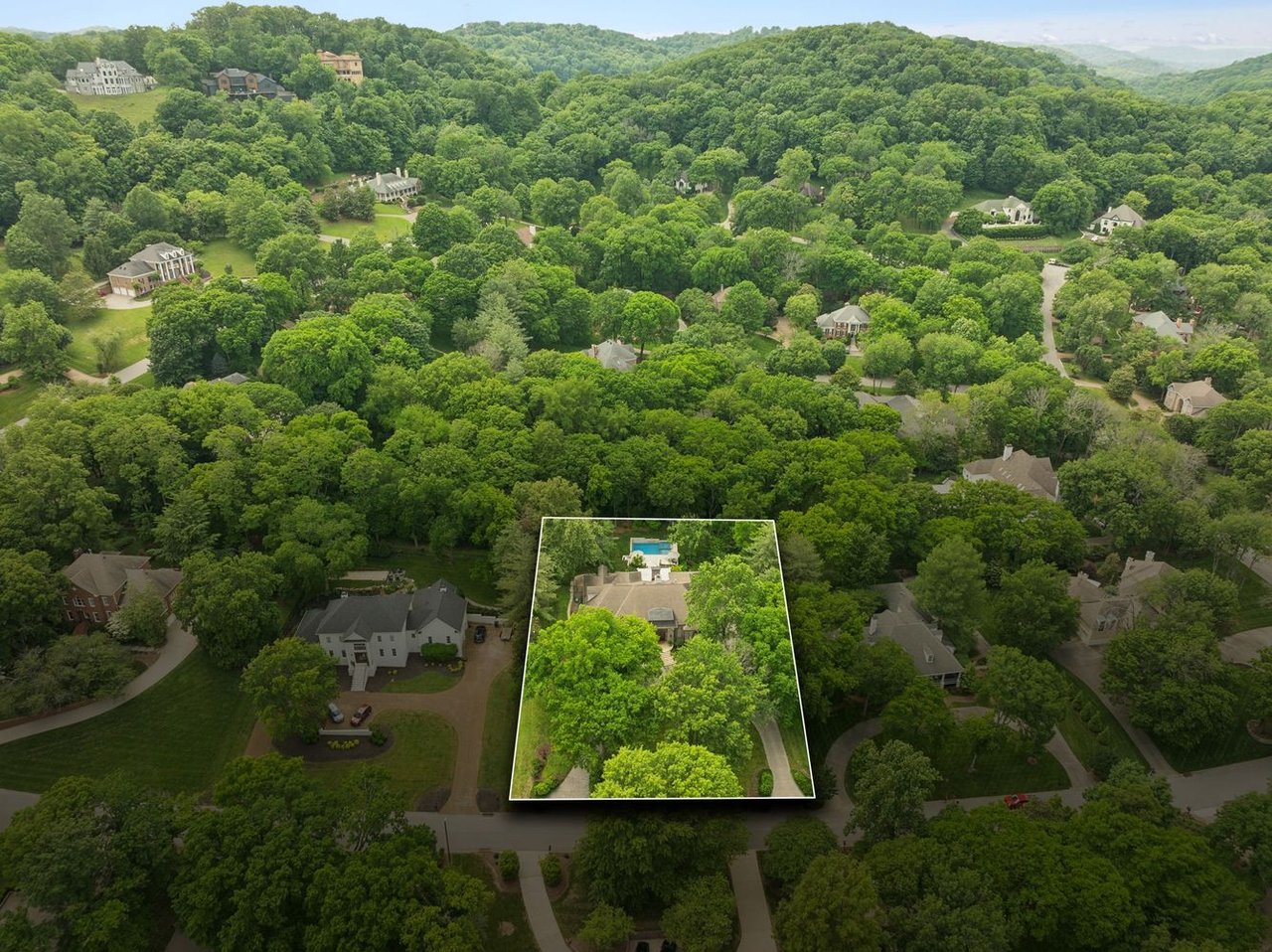 915 Calloway Dr
