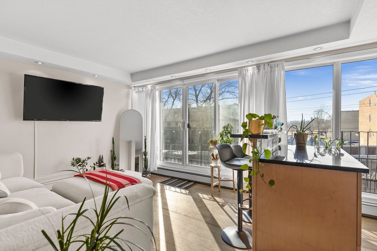 806 9A Street NW Unit: 7